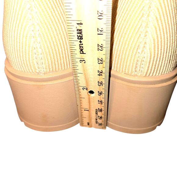 NWT Sugar 8.5 Platform Cream Womens Chelsea Boots 2 1/2 In. Heel Shoes 8 1/2 New - Picture 3 of 8